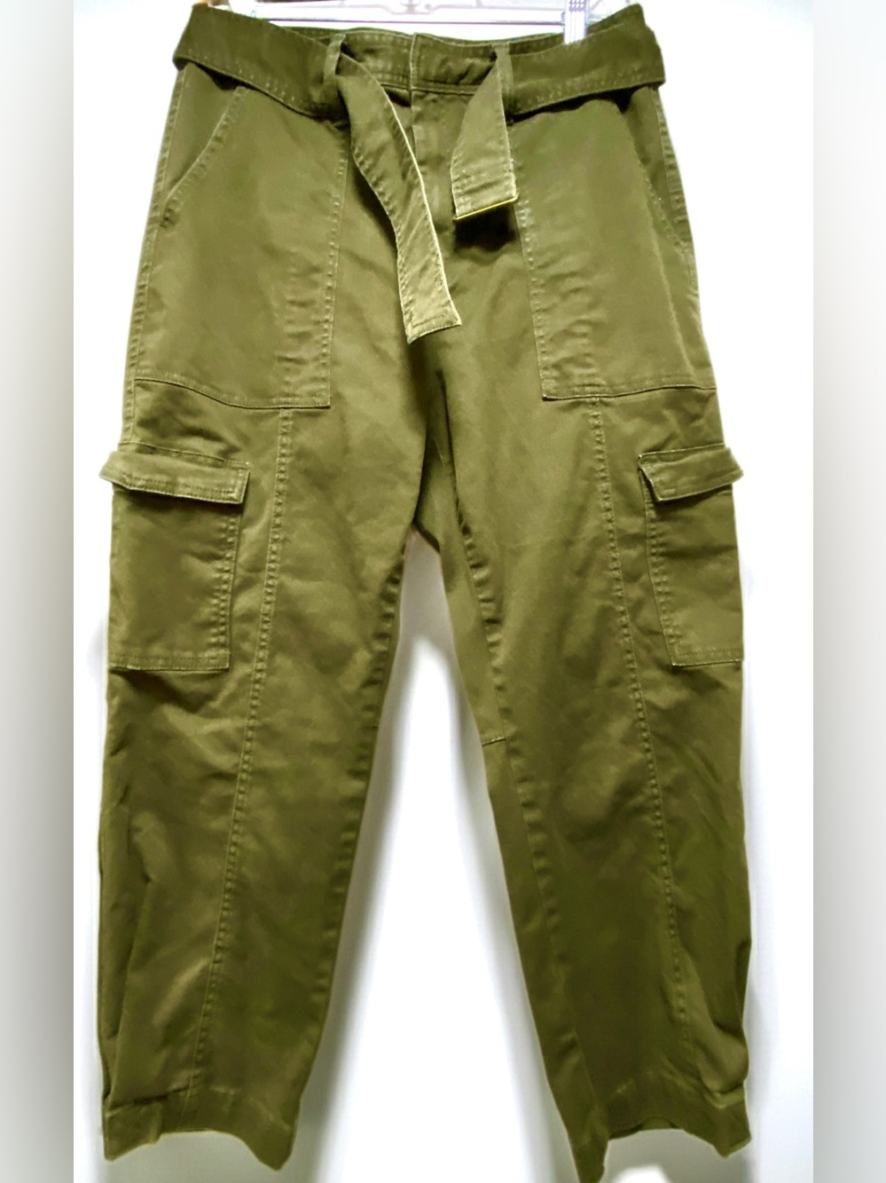 BANANA REPUBLIC-Size 10-Olive Green Cropped Cargo Pants With Matching Belt